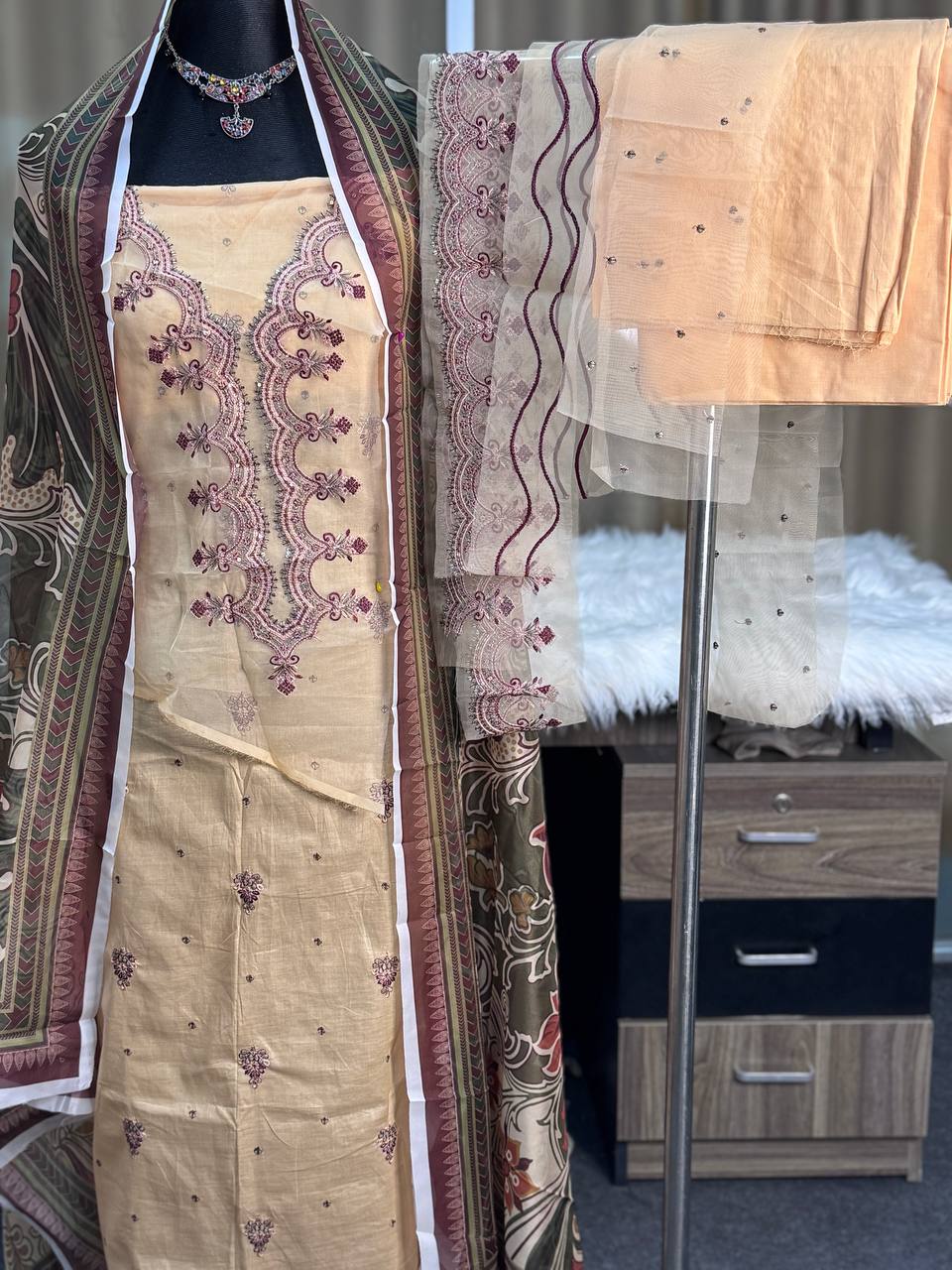 Pakistani Rangeeli unstitch Dress (GULABO)