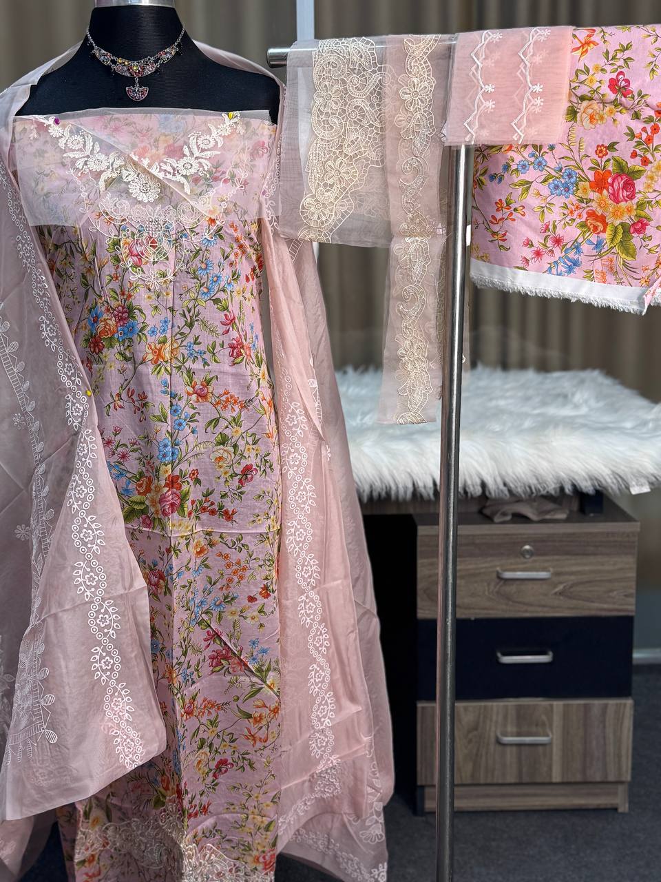 Pakistani Rangeeli unstitch Dress (LALI)