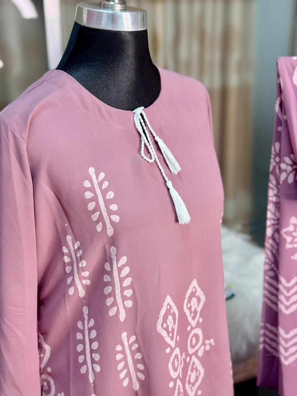 Batik Printed Jorjet Co-ord Set (Peachy Pink)