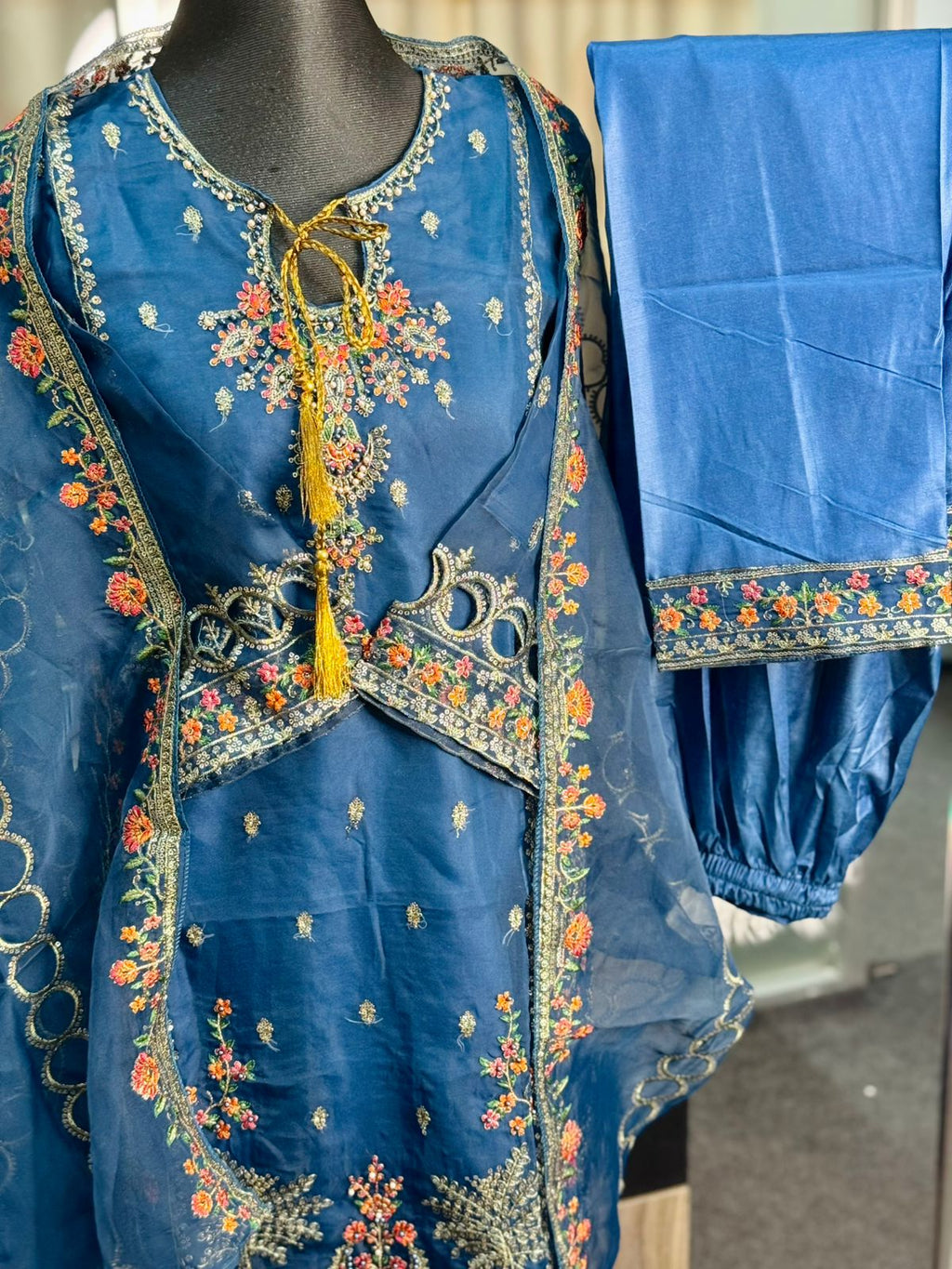 Pakistani Inspired Sadabahar 3 Piece (Midnight Blue