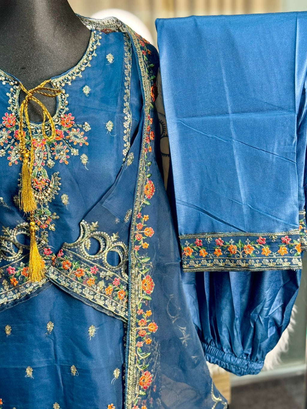 Pakistani Inspired Sadabahar 3 Piece (Midnight Blue