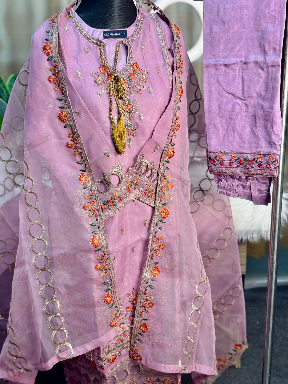 Pakistani Inspired Sadabahar 3 Piece (Pink)